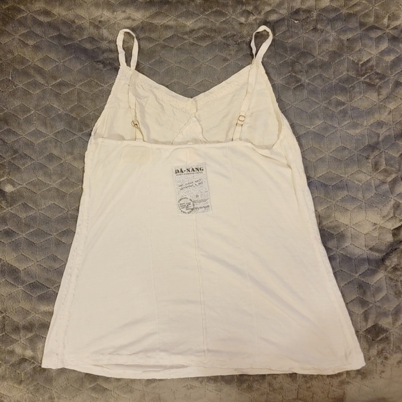 Da nang beautiful classy  cream colored tank size Xs - Picture 3 of 4